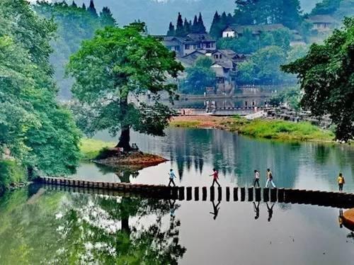 哪位大神知道这是玛瑙石还是化石？游戏画面