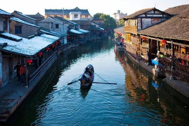 泰安旅游经济开发区张灯结彩迎新春